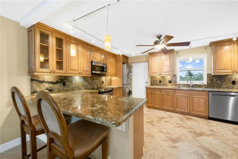 Condo in Fort Lauderdale, Florida, 1 bedroom № 2189726 - photo 18