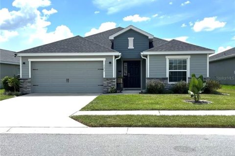 Casa en venta en Auburndale, Florida, 3 dormitorios, 192.68 m2 № 1841866 - foto 1