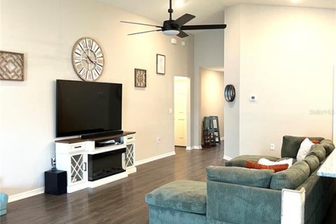 Casa en venta en Auburndale, Florida, 3 dormitorios, 192.68 m2 № 1841866 - foto 8