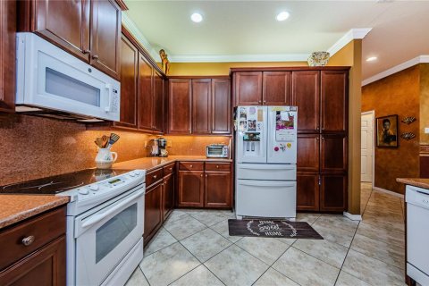 House in Wimauma, Florida 2 bedrooms, 191.47 sq.m. № 1855632 - photo 13