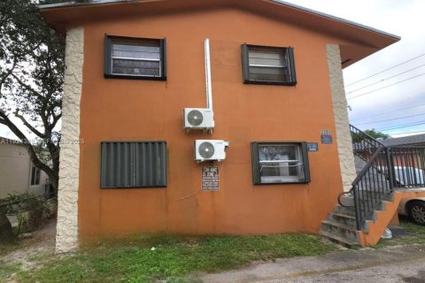 Квартира в Опа-Локка, Флорида 1 спальня, 222.97м2 № 2037969