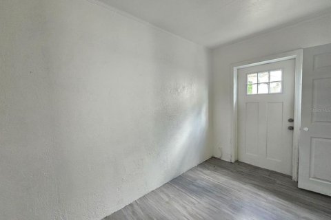 House in Pinellas Park, Florida 3 bedrooms, 89.37 sq.m. № 1898402 - photo 7