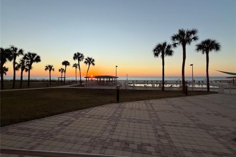 Condo in Clearwater, Florida, 2 bedrooms  № 2235509 - photo 3