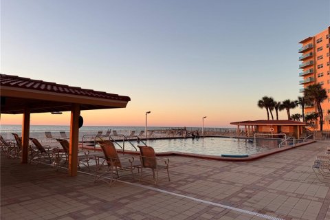 Condo in Clearwater, Florida, 2 bedrooms  № 2235509 - photo 5