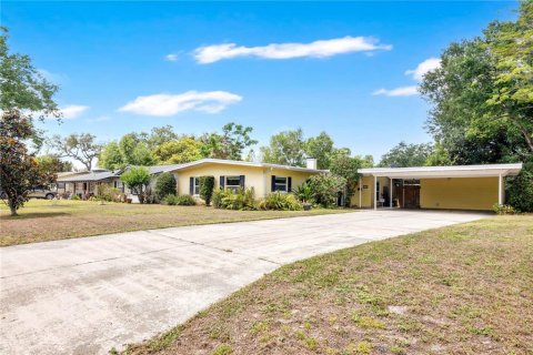 Villa ou maison à vendre à Belle Isle, Floride: 4 chambres, 162.21 m2 № 2093674 - photo 2