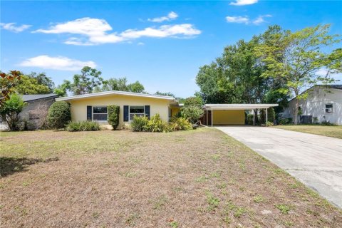 Villa ou maison à Belle Isle, Floride 4 chambres, 162.21 m2 № 2093674