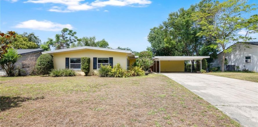 Villa ou maison à Belle Isle, Floride 4 chambres, 162.21 m2 № 2093674