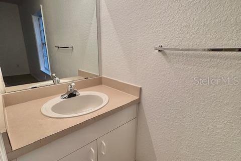 Condo in Orlando, Florida, 3 bedrooms  № 2230867 - photo 13