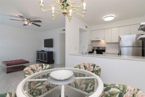 Copropriété à louer à Tampa, Floride: 2 chambres, 69.49 m2 № 2427488 - photo 14