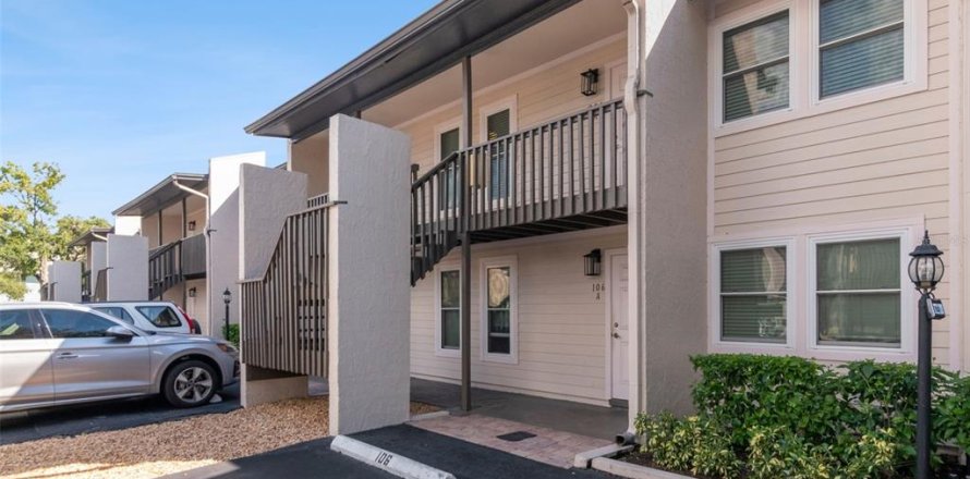 Condo à Tampa, Floride, 2 chambres  № 2427488
