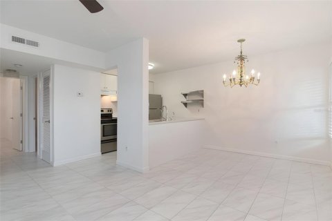 Copropriété à louer à Tampa, Floride: 2 chambres, 69.49 m2 № 2427488 - photo 19