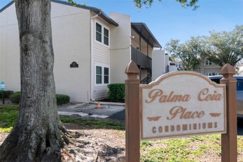Copropriété à louer à Tampa, Floride: 2 chambres, 69.49 m2 № 2427488 - photo 2