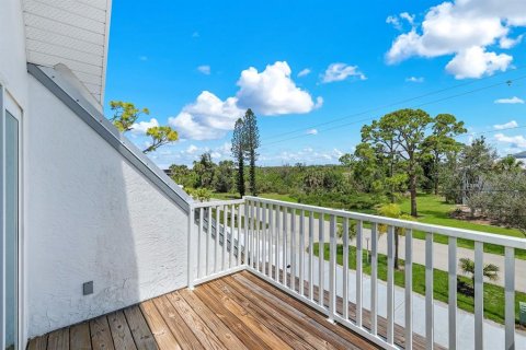 Townhouse in Englewood, Florida 3 bedrooms, 140.84 sq.m. № 2206785 - photo 19