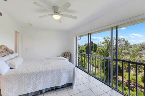 Townhouse in Englewood, Florida 3 bedrooms, 140.84 sq.m. № 2206785 - photo 20
