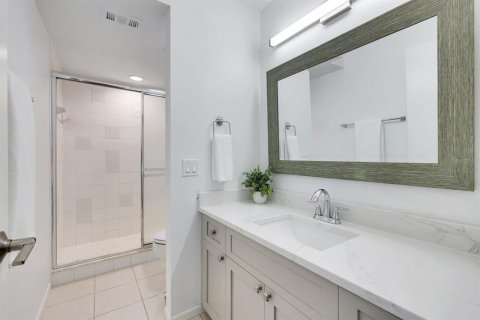 Townhouse in Englewood, Florida 3 bedrooms, 140.84 sq.m. № 2206785 - photo 24