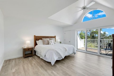 Townhouse in Englewood, Florida 3 bedrooms, 140.84 sq.m. № 2206785 - photo 16