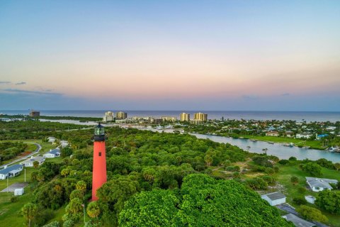 Condominio en alquiler en Jupiter, Florida, 2 dormitorios, 108.7 m2 № 1139286 - foto 1