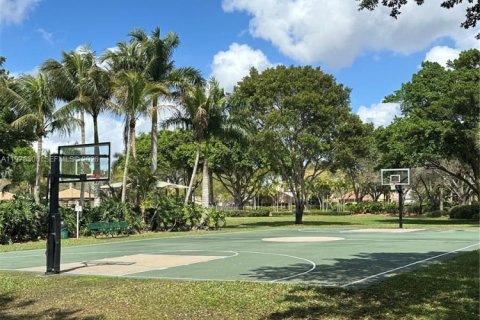 House in Weston, Florida 3 bedrooms, 175.86 sq.m. № 2040884 - photo 21