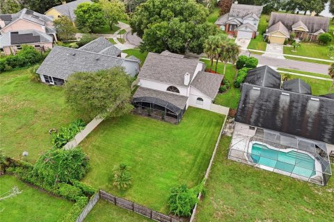 Villa ou maison à vendre à Orlando, Floride: 3 chambres, 194.54 m2 № 2408881 - photo 2