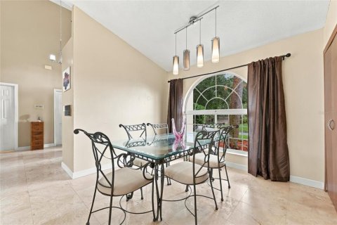 Villa ou maison à vendre à Orlando, Floride: 3 chambres, 194.54 m2 № 2408881 - photo 17