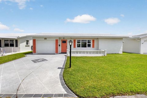 Villa ou maison à Boynton Beach, Floride 2 chambres, 146.97 m2 № 2289187