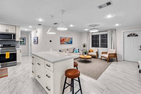 Casa en venta en Longboat Key, Florida, 4 dormitorios, 166.48 m2 № 2213701 - foto 27