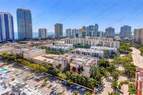 Copropriété à louer à Sunny Isles Beach, Floride: 2 chambres, 95.13 m2 № 1932076 - photo 19