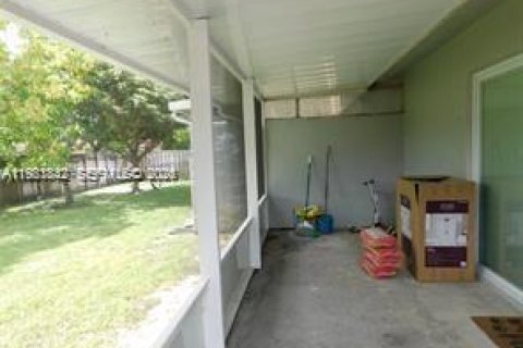 House in Coral Springs, Florida 3 bedrooms, 298.77 sq.m. № 2043159 - photo 23