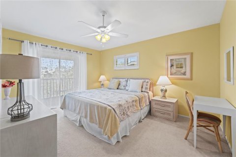 Condo in Englewood, Florida, 2 bedrooms № 2220875 - photo 20