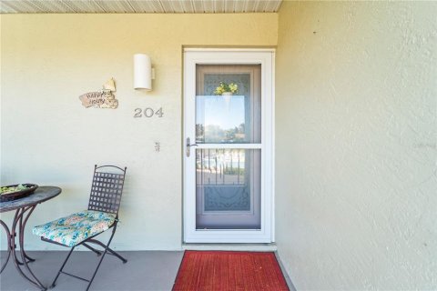 Condo in Englewood, Florida, 2 bedrooms № 2220875 - photo 4