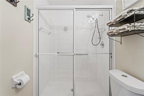 Condo in Englewood, Florida, 2 bedrooms № 2220875 - photo 26