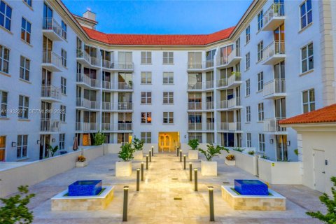 Propiedad comercial en venta en Coral Gables, Florida № 1991758 - foto 19