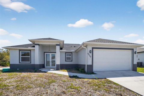 Casa en Lehigh Acres, Florida 3 dormitorios, 142.79 m2 № 2100469