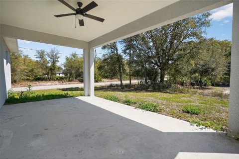 House in Lehigh Acres, Florida 3 bedrooms, 142.79 sq.m. № 2100469 - photo 27