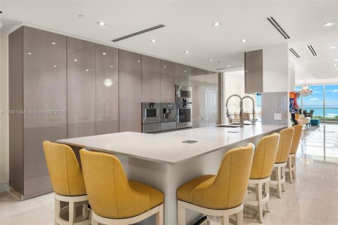 Купить кондоминиум в Серфсайд, Флорида 4 спальни, 339.37м2, № 2065607 - фото 13