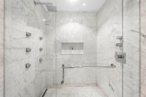 Купить кондоминиум в Серфсайд, Флорида 4 спальни, 339.37м2, № 2065607 - фото 30