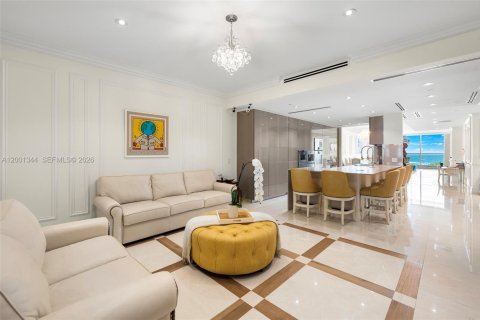 Купить кондоминиум в Серфсайд, Флорида 4 спальни, 339.37м2, № 2065607 - фото 20