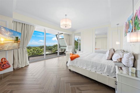 Купить кондоминиум в Серфсайд, Флорида 4 спальни, 339.37м2, № 2065607 - фото 21