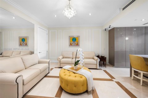 Купить кондоминиум в Серфсайд, Флорида 4 спальни, 339.37м2, № 2065607 - фото 19