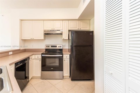 Купить таунхаус в Корал-Спрингс, Флорида 2 спальни, 117.8м2, № 1992659 - фото 18