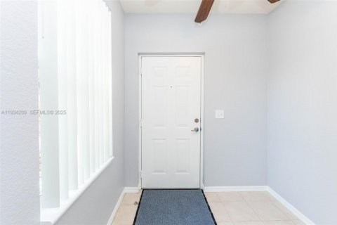 Купить таунхаус в Корал-Спрингс, Флорида 2 спальни, 117.8м2, № 1992659 - фото 5