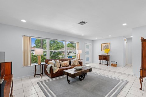 Villa ou maison à vendre à Royal Palm Beach, Floride: 2 chambres, 126.35 m2 № 2078425 - photo 16