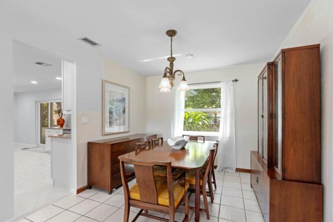 Villa ou maison à vendre à Royal Palm Beach, Floride: 2 chambres, 126.35 m2 № 2078425 - photo 20