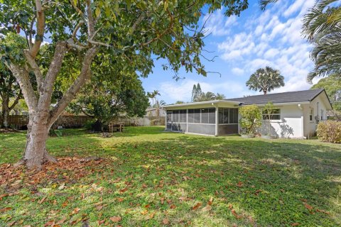Villa ou maison à vendre à Royal Palm Beach, Floride: 2 chambres, 126.35 m2 № 2078425 - photo 29