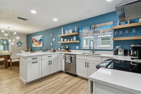 Casa en venta en Clearwater, Florida, 4 dormitorios, 211.82 m2 № 1772060 - foto 23