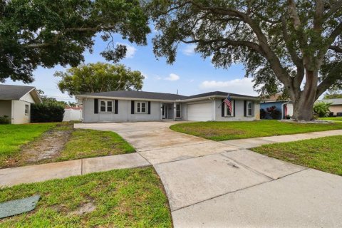 Casa en venta en Clearwater, Florida, 4 dormitorios, 211.82 m2 № 1772060 - foto 2