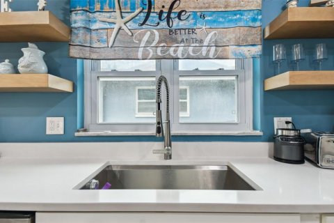 Casa en venta en Clearwater, Florida, 4 dormitorios, 211.82 m2 № 1772060 - foto 22
