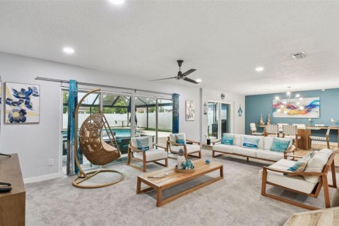 Casa en venta en Clearwater, Florida, 4 dormitorios, 211.82 m2 № 1772060 - foto 10