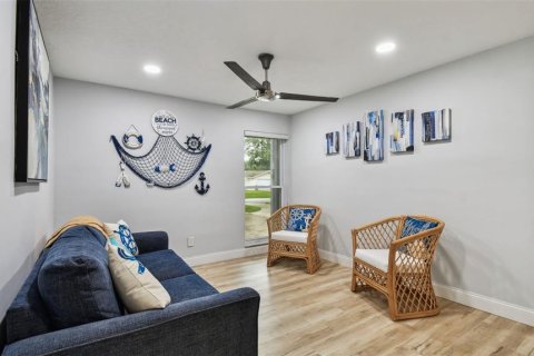 Casa en venta en Clearwater, Florida, 4 dormitorios, 211.82 m2 № 1772060 - foto 12