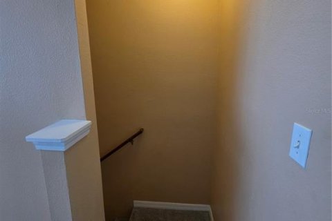 Touwnhouse à louer à Brandon, Floride: 3 chambres, 178.09 m2 № 2416932 - photo 14